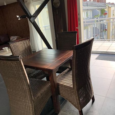 Nordsee Und City Fusslaufig - Luxeriose Fewo Mit Grossem Balkon Вилхелмсхафен Екстериор снимка