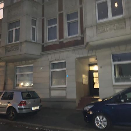 Nordsee Und City Fusslaufig - Luxeriose Fewo Mit Grossem Balkon Вилхелмсхафен Екстериор снимка
